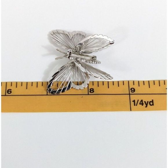 Monet signed Silver Toned Butterfly Shaped Brooch Pin - Vintage - Picture 7 of 7